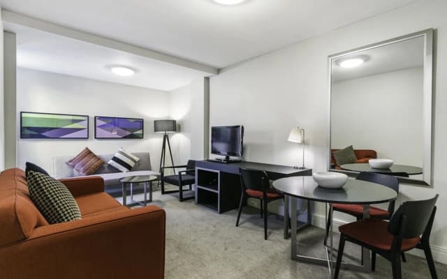 DARLING A Tidy Space in a Great Location - photo 4