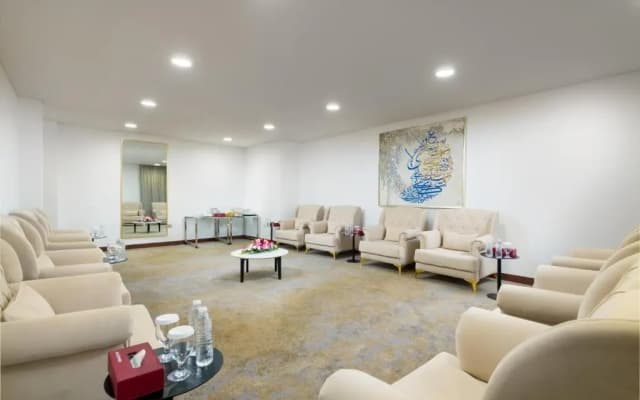 Hotel IntercityHotel Muscat - photo 2