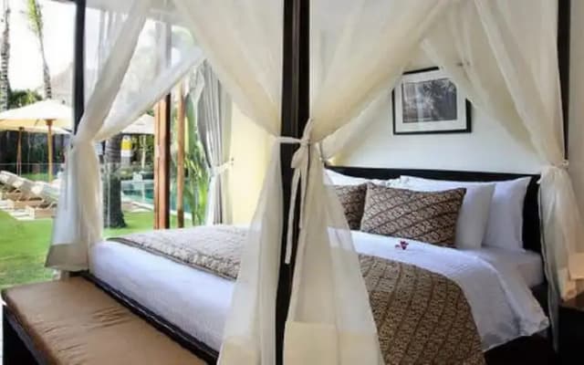 Villa Suar - photo 3