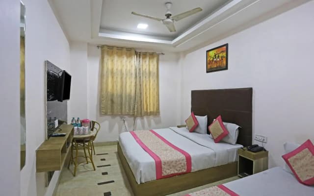 Hotel Sterling In Inn - photo 3