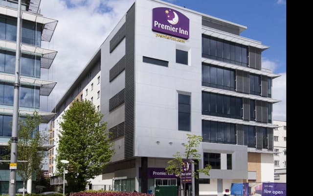 Premier Inn London Ealing - photo 3