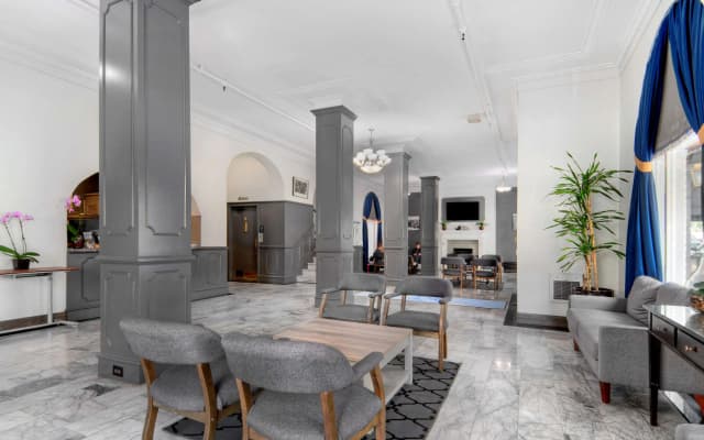 The Monarch Hotel - photo 3