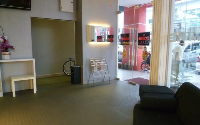 The Room Hotel - photo 2