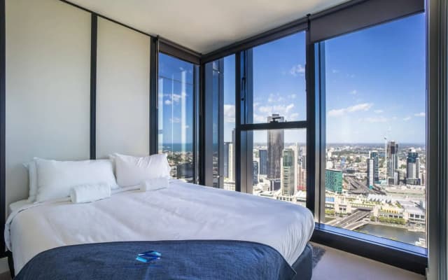 StayIcon Serviced Apartment On Collins - photo 4