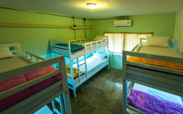 ZZ Hostel - photo 3