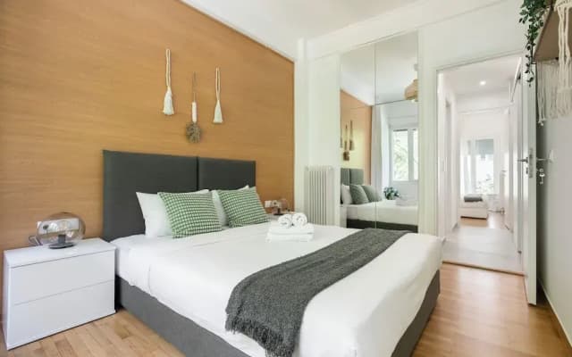 Mellow 2-Bedroom Apartment in Athens - photo 2