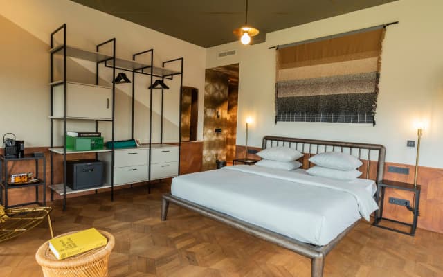 Hotel V Fizeaustraat - photo 3