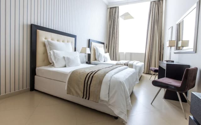 Dorra Bay - photo 3