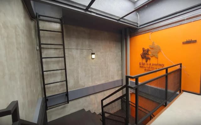 Billions loft Inn - photo 2