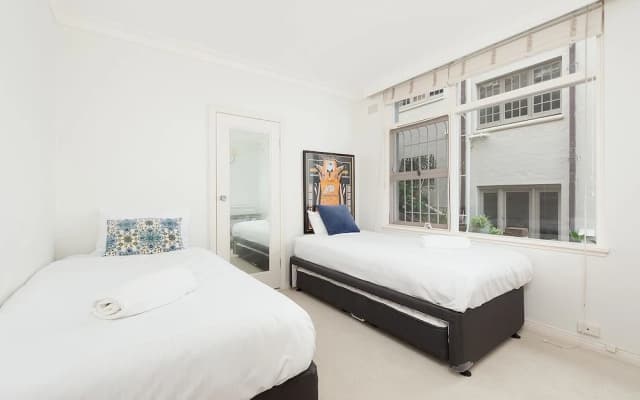 Harbour Front Single Level Apartment - photo 2