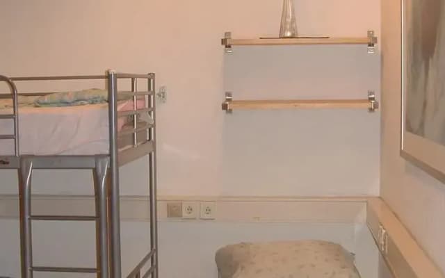 Pentecostal Guesthouse - photo 2