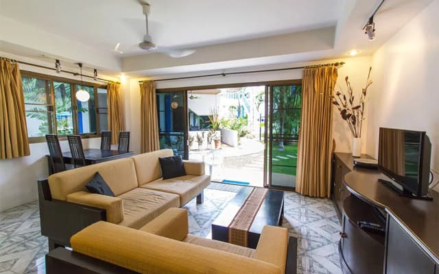 The Club Residence by Alexanders - photo 4