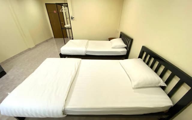 Gate 2 Hostel - photo 5