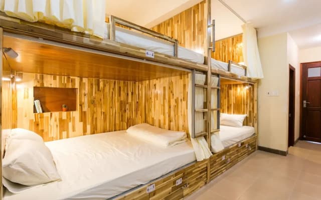 Yelo 2 Hostel - photo 4
