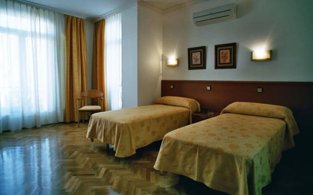 Hostal Luis XV - photo 5
