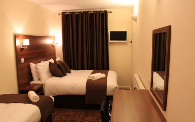 Prince Regent Hotel Excel London - photo 3