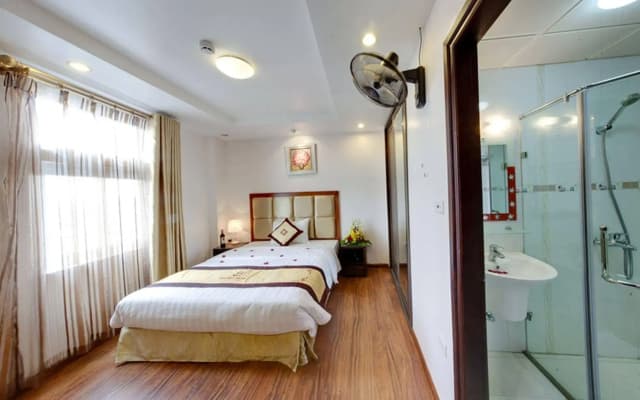 Van Mieu 2 Hotel - photo 2