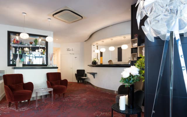 Hôtel Plaza Etoile - photo 2