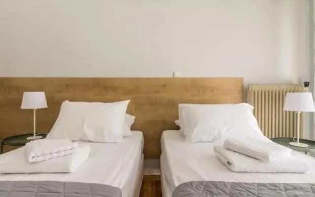 Kariatidon Apartment - photo 2