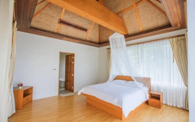 White Villa - photo 2