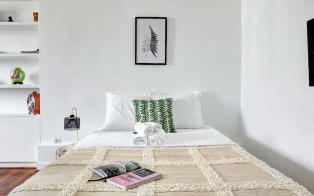Stylish 1BR in Le Marais District - photo 5