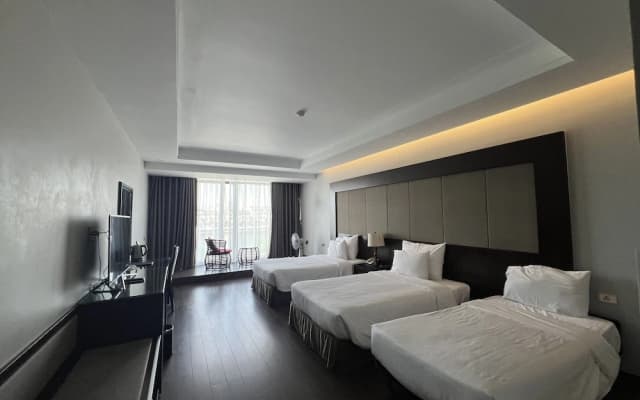 Moon Halo Hotel - photo 4