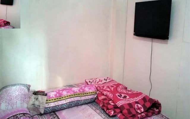 Mayestik Guest House Syariah - photo 4