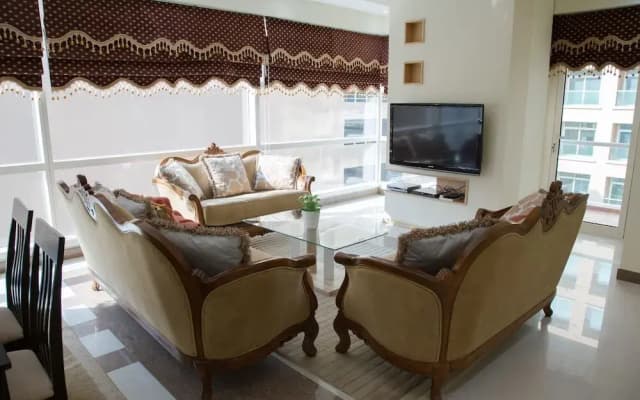 La Riviera - photo 4