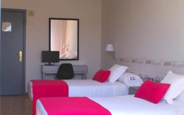 Anaco Hotel - photo 4