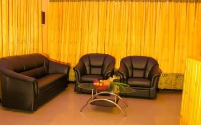 Magoodhoo Inn - photo 3