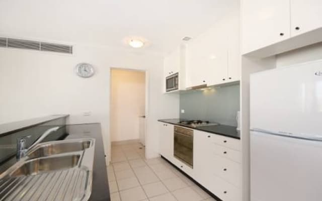Astra Apartments Sydney - photo 3
