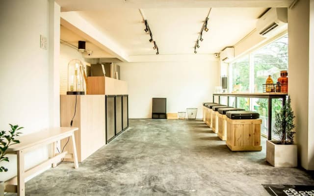 The Rabbits Hole Hostel - photo 5