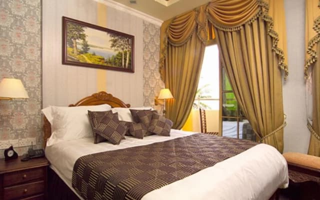 Loona Hotel - photo 3