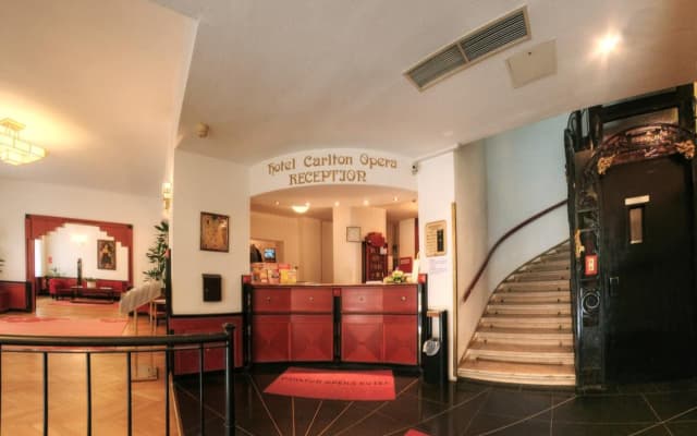 Carlton Opera - photo 2