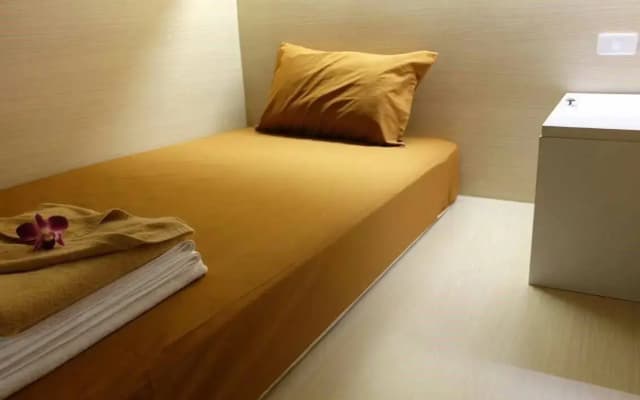 Loma Hostel at Phuket Town - photo 5