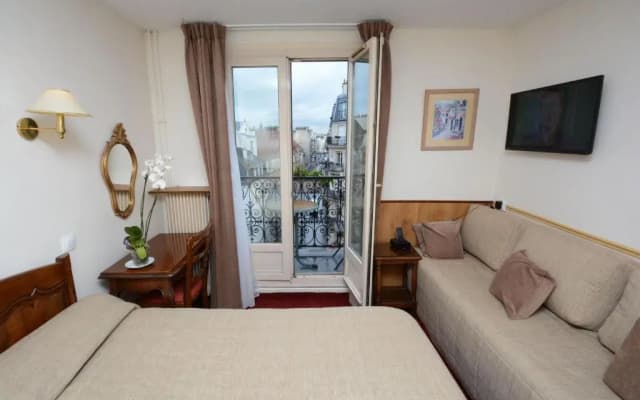 Familia Hotel - photo 4