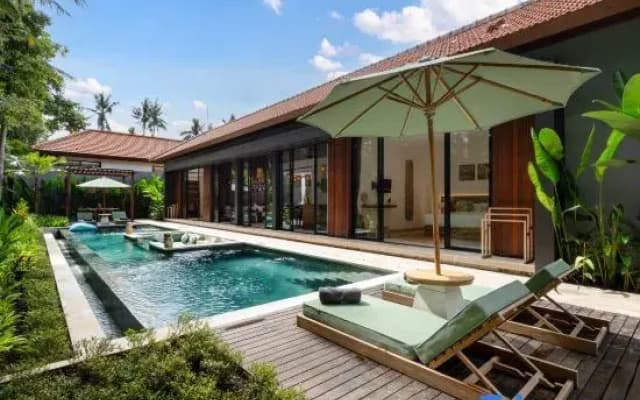 Villa Surya by BaliSuperHost - photo 2