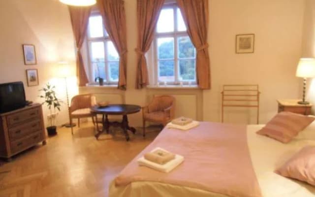 Golden Apple Apartments - photo 4