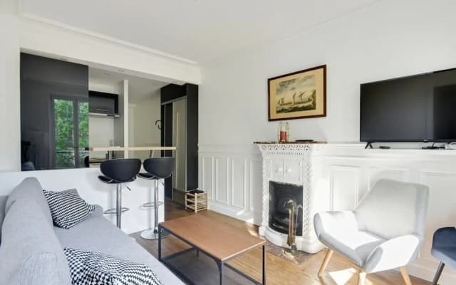 Modern Apartment nr Sacré Coeur for 6p - photo 2