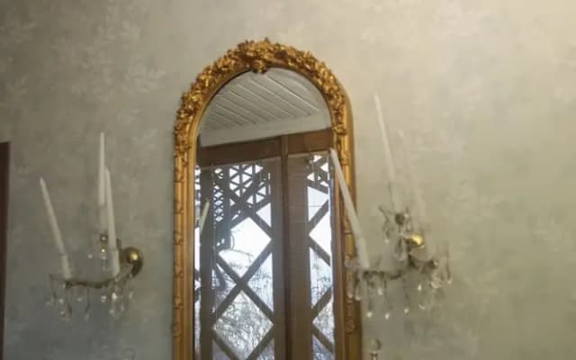 Tbilisi Art Deco Apartment - photo 3