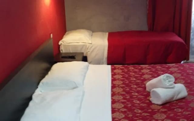 Arthur Hostel - photo 4