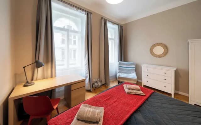 1 Bed Flat - Sleeps 5 - Parking - Wifi - photo 2