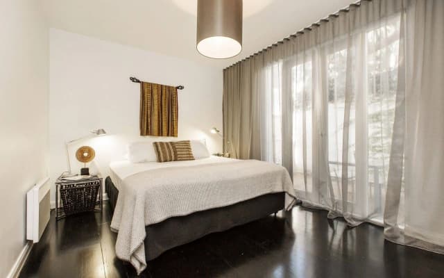 Apartment2c - Moonstruck - photo 2