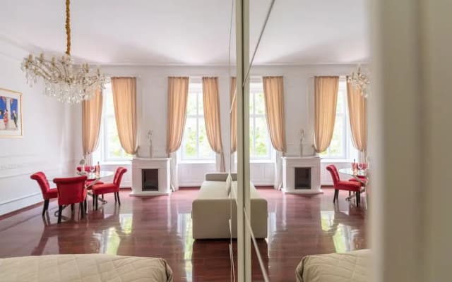 Music Academy Suite Café Vian Apartman Kft - photo 5