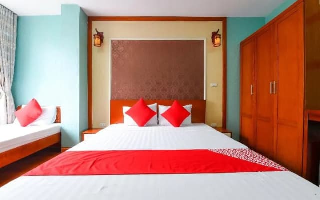 OYO 241 Hp Home Hotel - photo 3