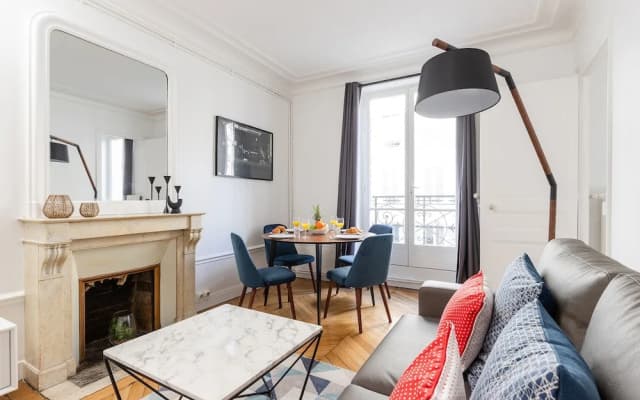 River Seine - Quartier Latin Apartment - photo 4