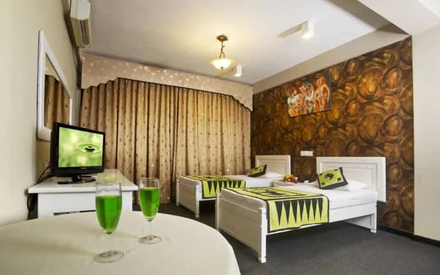 Omega Regency - photo 2