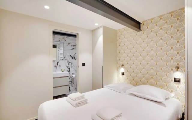 Stunning Apartment - 4br/8p - Mail - photo 5