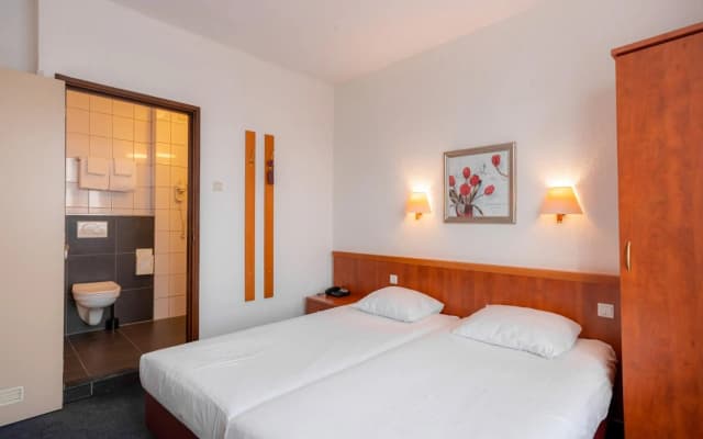 Owl Hotel - photo 3
