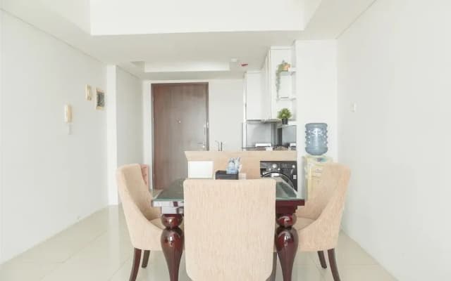 Cozy 2Br At Kemang Village Apartment - photo 4